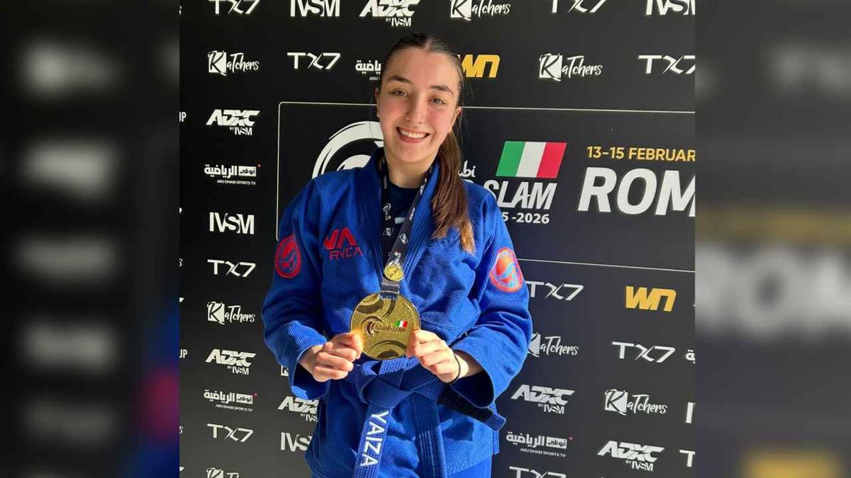 En la categoría youth cinturón azul -63 kg