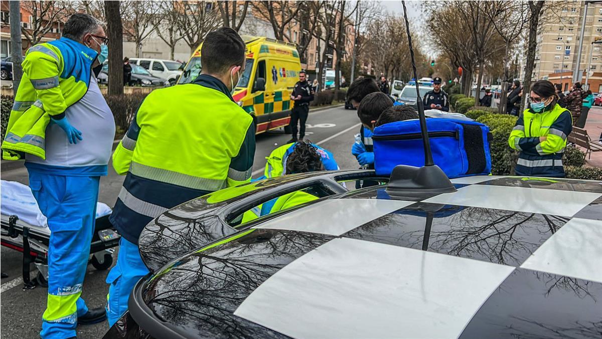 Al lugar se han trasladado los servicios de emergencias y la Policía Local de Alcalá