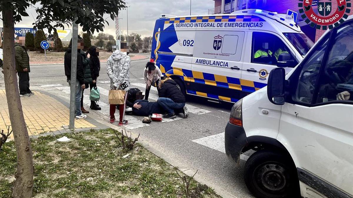 El ciclomotor se encontraba parado frente a un paso de peatones