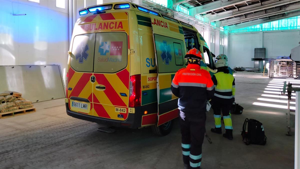 Un hombre se precipita desde una altura de 12 metros