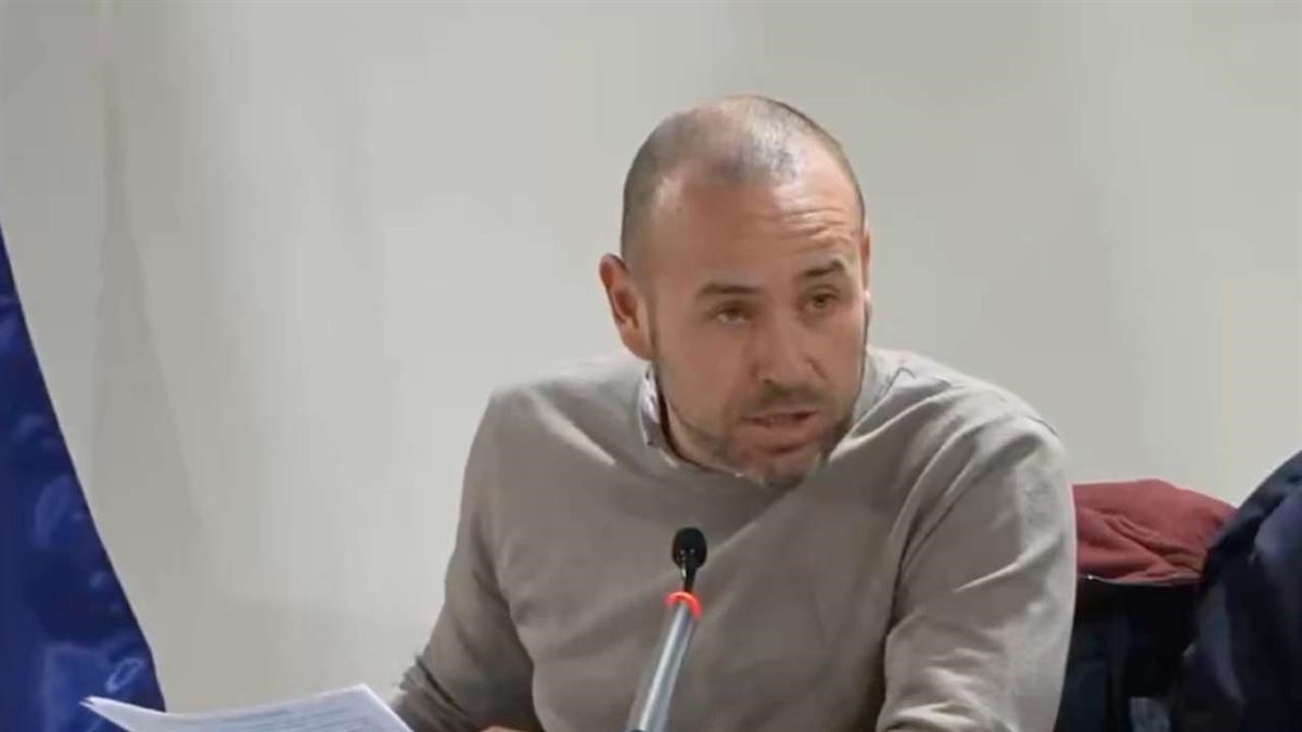 El portavoz del PP asegura que Jurado "se queda cada vez más solo"