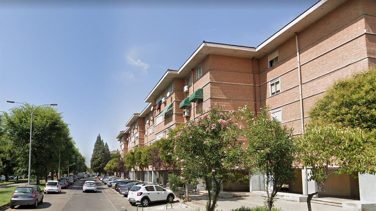 Los Bomberos han acudido al lugar para extinguir el fuego