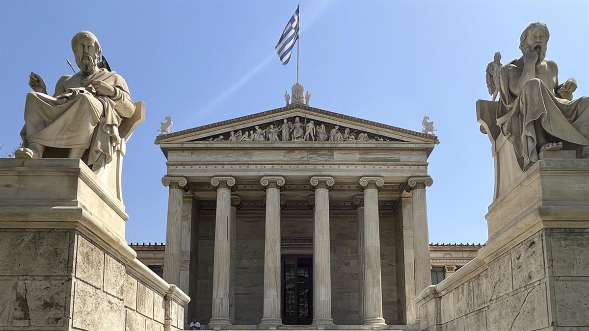 Grecia es un auténtico paraíso donde no solo puedes zambullirte en la Historia y la mitología: bienvenidos a Atenas y Mykonos