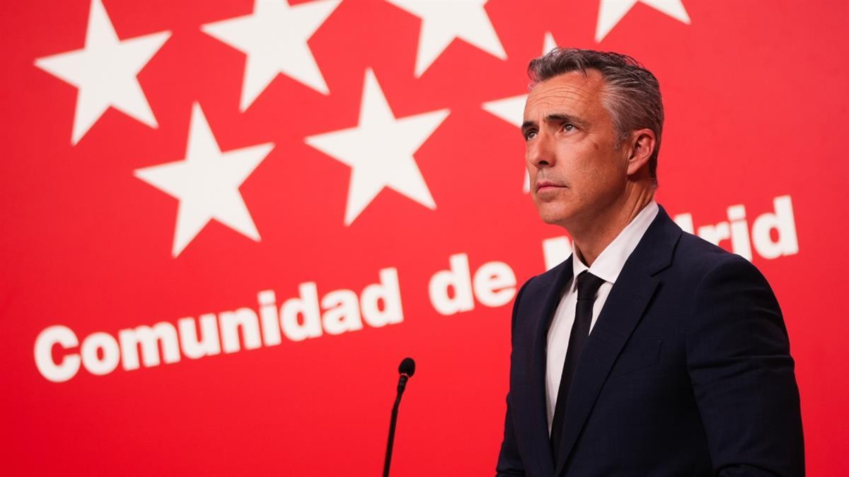 El consejero Carlos Novillo denuncia que la falta de suministro amenaza con colapsar proyectos en el Sureste de Madrid