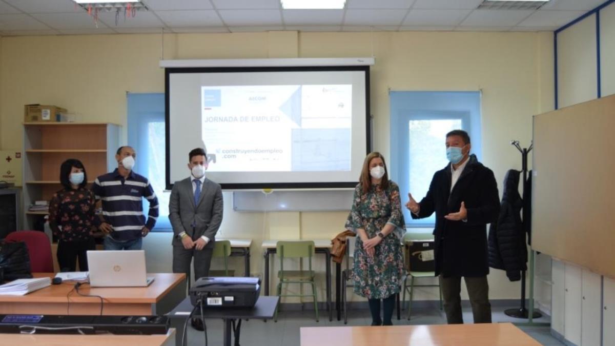 El alcalde y el concejal de Empleo han visitado estas jornadas
