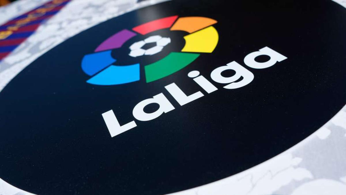 La temporada 2021-2022 tendremos fútbol los lunes y los viernes después de que la Audiencia Provincial haya fallado a favor de la Liga en su juicio con la Federación
