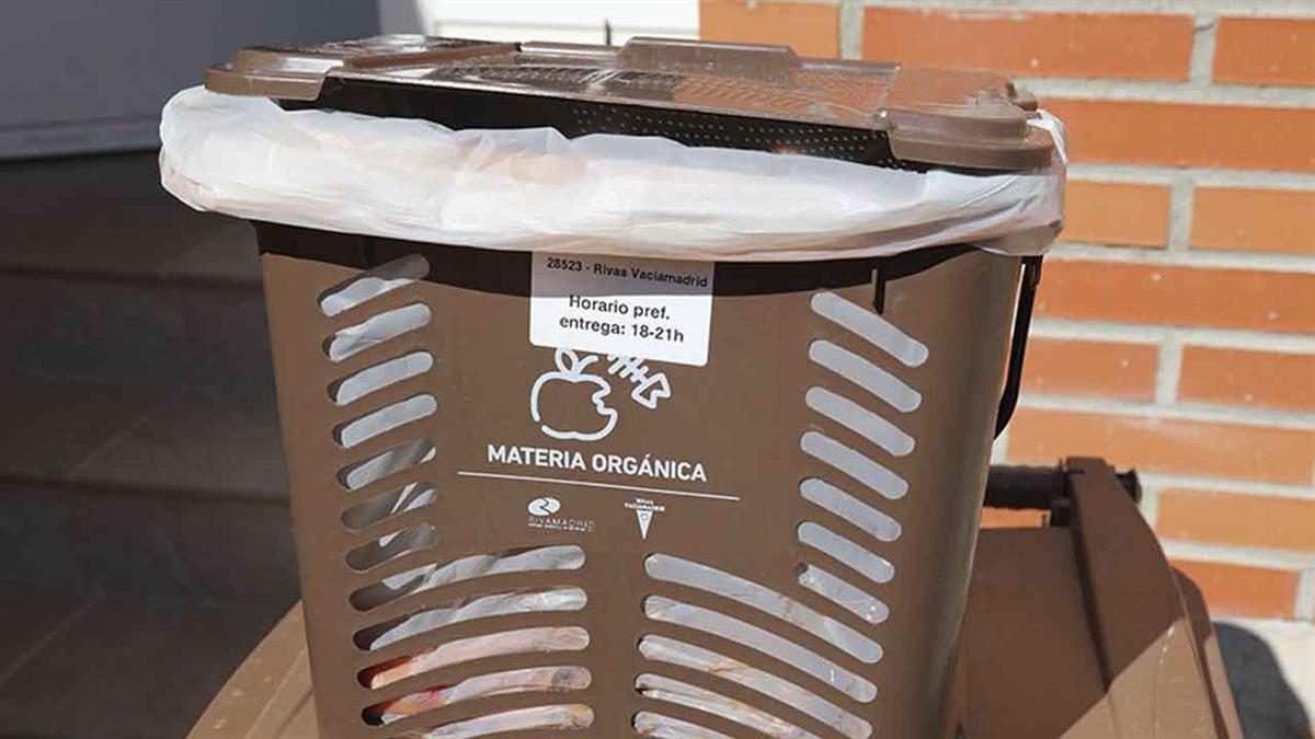 El PP denuncia que la Concejalía de Transición Ecológica no haya implementado el quinto contenedor en toda la ciudad, en el plazo que marca la nueva ley 