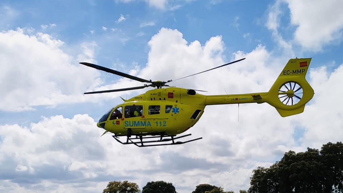El varón de 32 años ha tenido que ser trasladado con un helicóptero