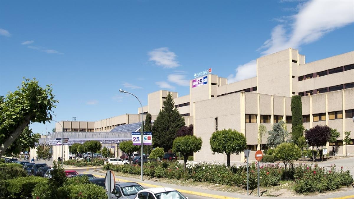 La sanidad pública madrileña logra diez nuevos centros de referencia nacional para tratar enfermedades complejas o poco frecuentes