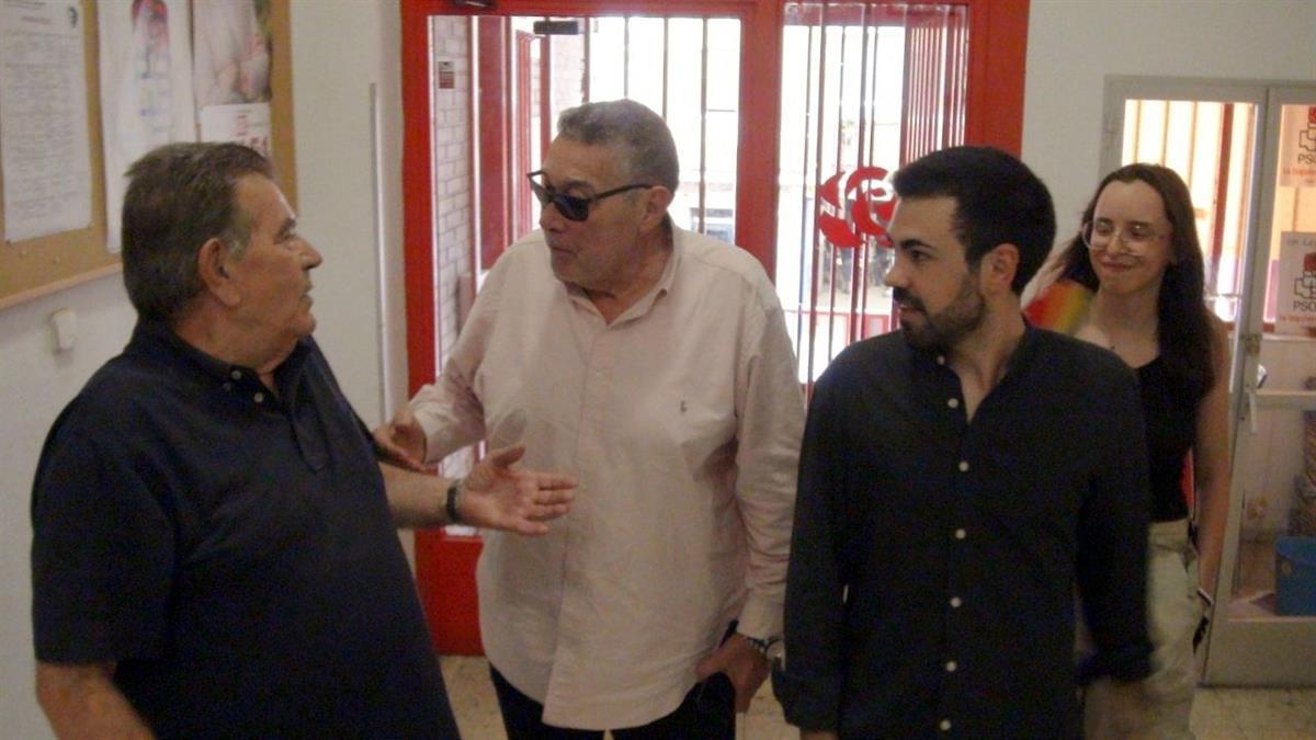 El secretario general, Miguel Recuenco, ensalzó a la militancia socialista en el 39 aniversario de la Agrupación leganense