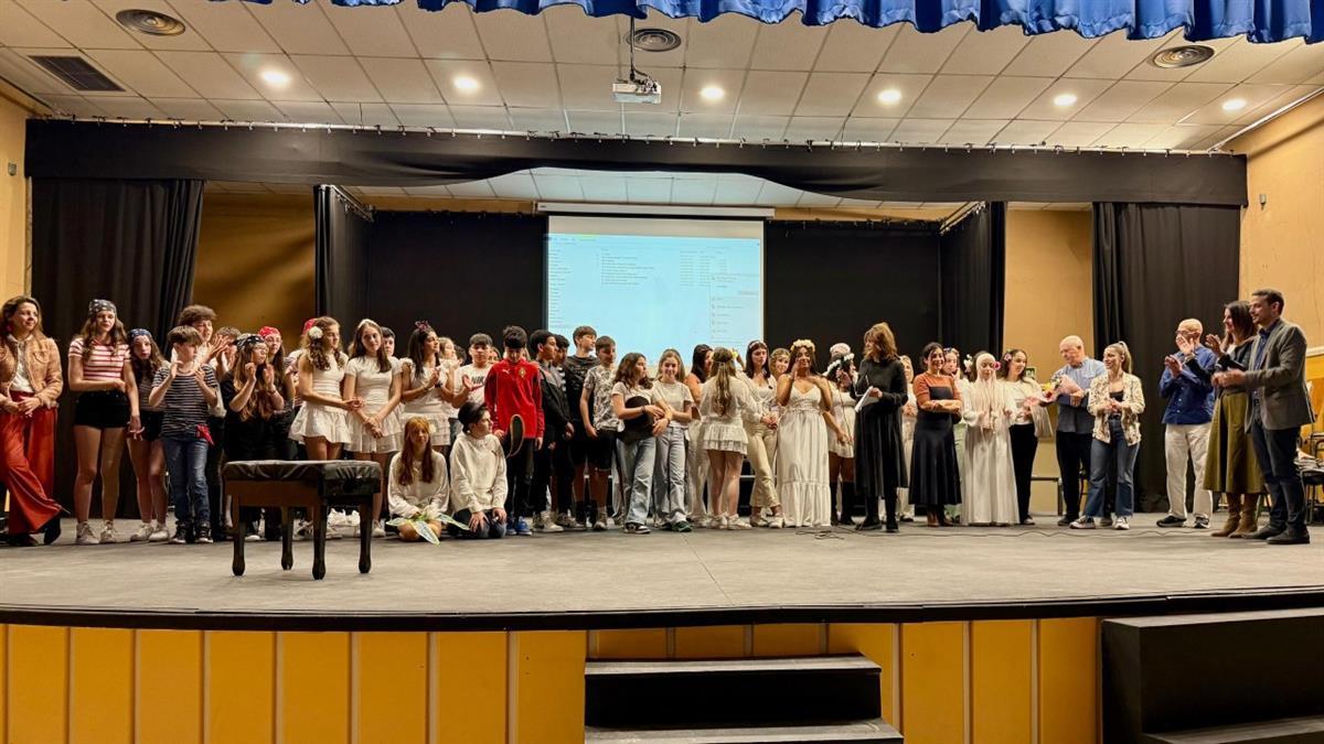 Se ha celebrado el Día del Libro con el Recital Poético Políglota 