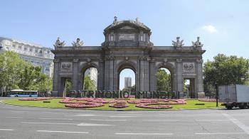 Letras de 35 metros de longitud recubiertas de hojas con el mensaje ‘Patrimonio Mundial’