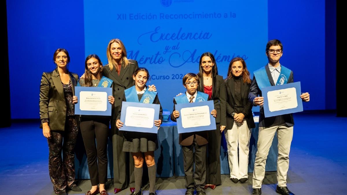 Se distinguió a 82 estudiantes de 6º de Primaria y de 4º de la ESO