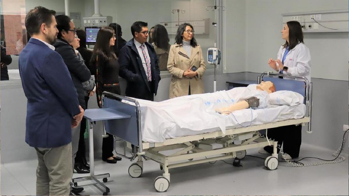 El centro ha sido seleccionado para asesorar y colaborar en la creación de una formación unificada de Nefrología en Bolivia