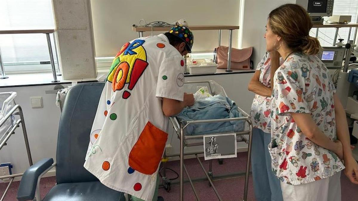 El programa "Te lo cuento yo" utiliza vídeos protagonizados por una menor para reducir el miedo y el estrés antes de las pruebas diagnósticas