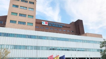 Desde el centro subrayan que actividades como bañarse en la piscina o en el mar son completamente compatibles con la ostomía