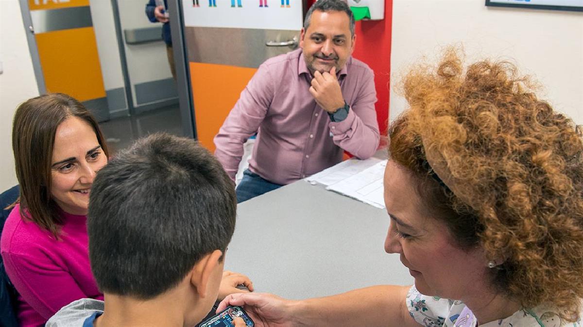 La Unidad de Diabetes Pediátrica mejora el control glucémico y la calidad de vida de más de 300 pacientes