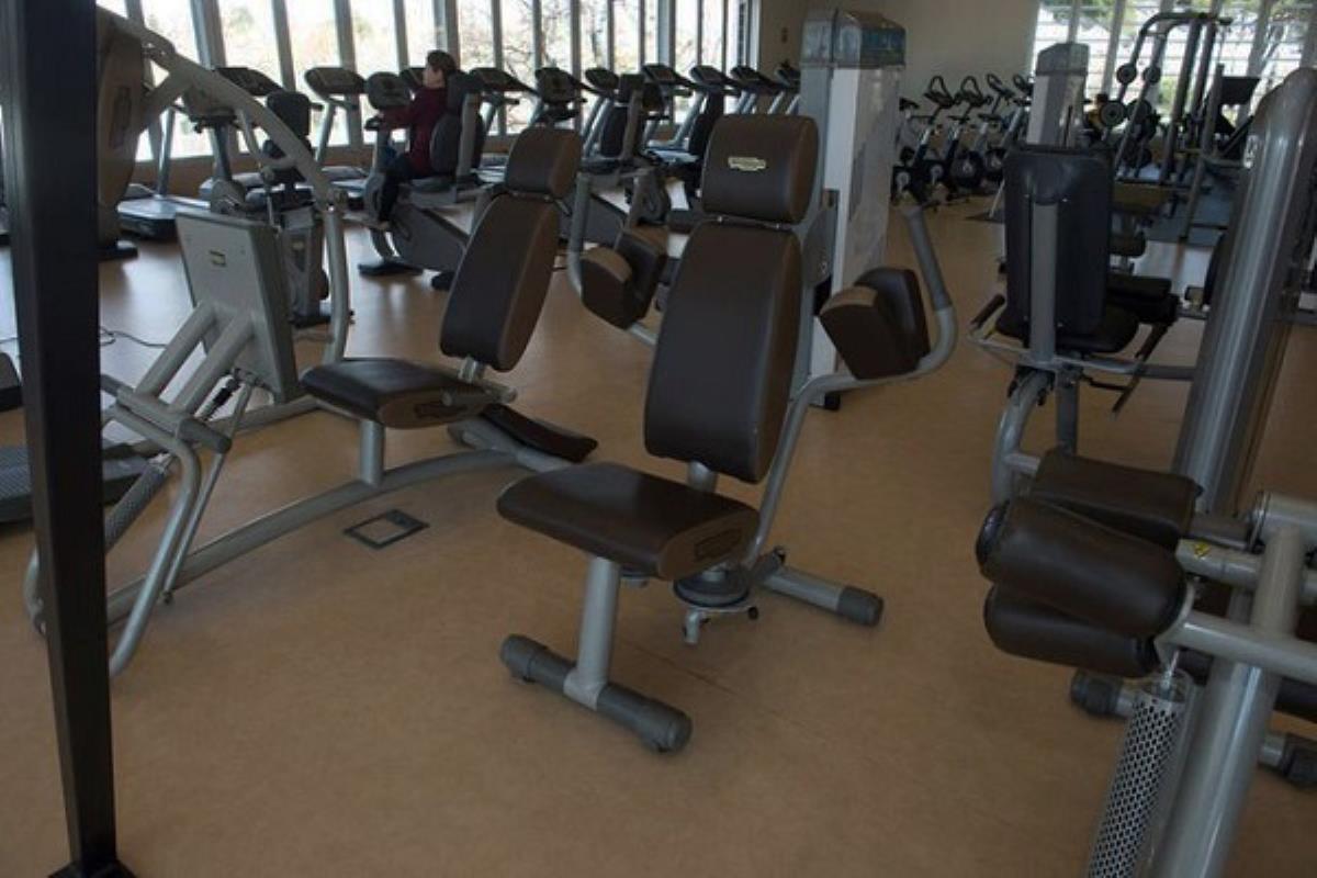 Estableciendo medidas de seguridad y protocolos de higiene necesarios para salvaguardar la salud de los usuarios y personal 