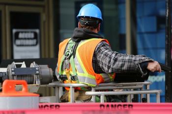 Con motivo de la mejora de la movilidad, desde el 27 de julio se han realizado obras de renovación de aceras y asfaltos