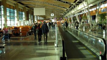 El comité de empresa del servicio de limpieza en el aeropuerto ha convocado esta huelga para reclamar la retirada del ERTE a Sacyr Facilities