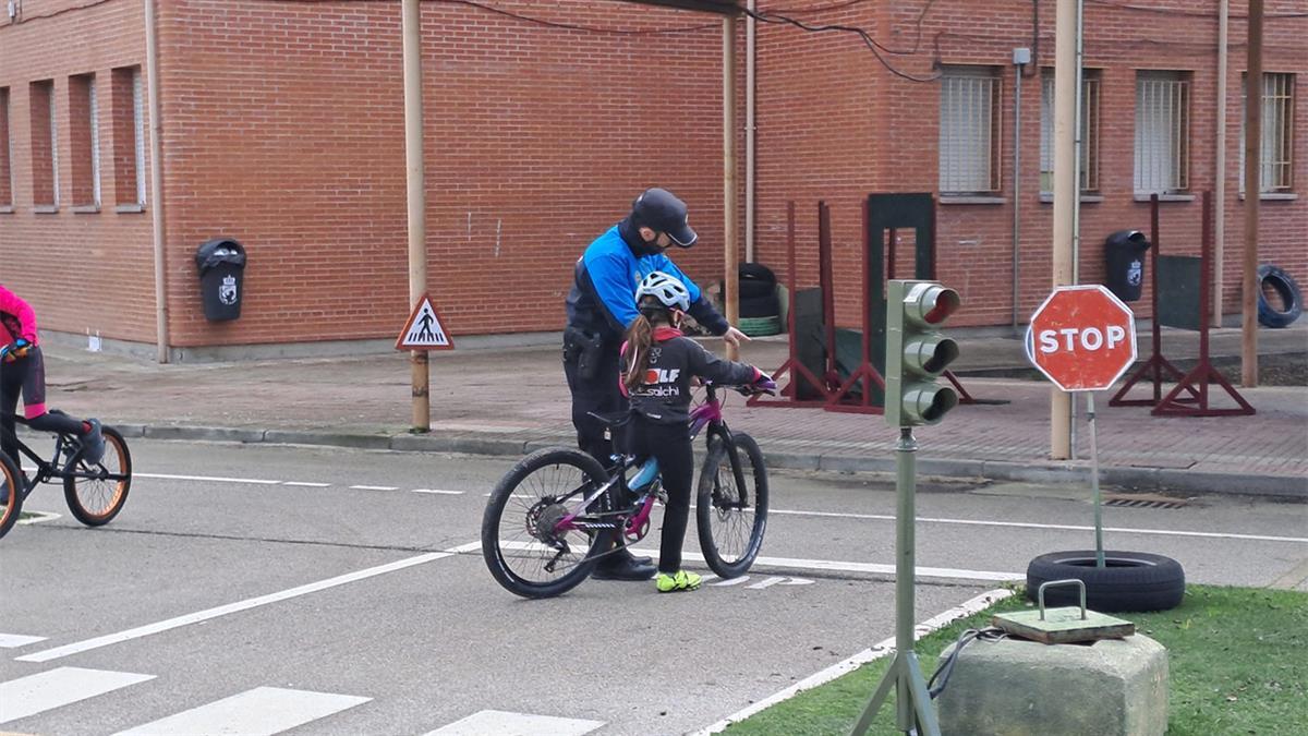 Balance muy positivo de las I Jornadas de Educación Vial para el Ciclismo Escolar celebradas en Coslada