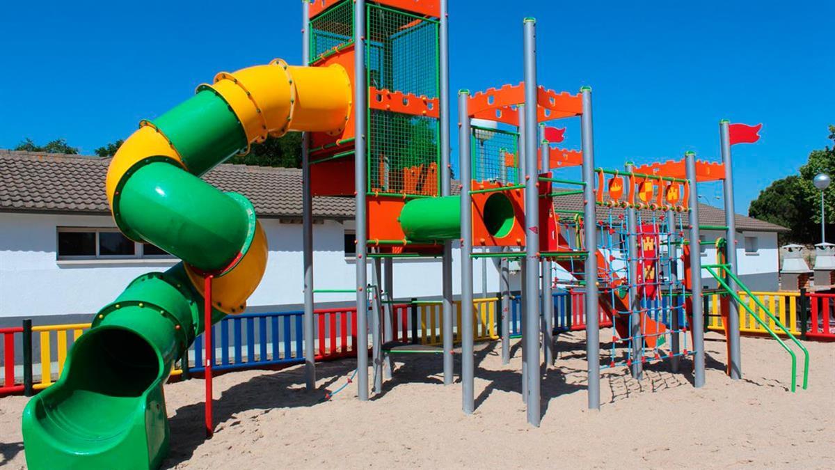 Se han organizado dos exposiciones con los proyectos que optan al Concurso de Ideas, donde la población podrá votar cuál es su preferido mediante un código QR