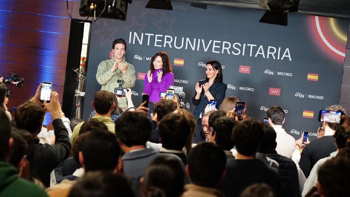 El presidente de NNGG de Madrid está convencido de que el Gobierno "quiere dependientes y pobres" a los jóvenes