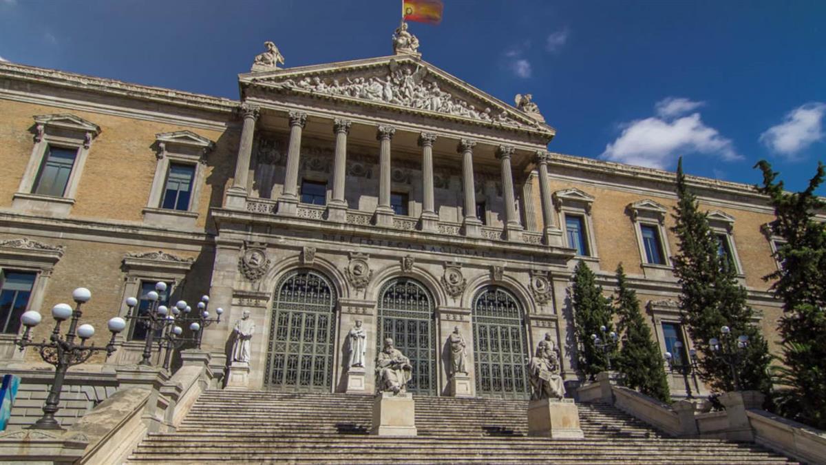 El consejero de Cultura ha enviado una carta a Félix Bolaños y Miguel Iceta