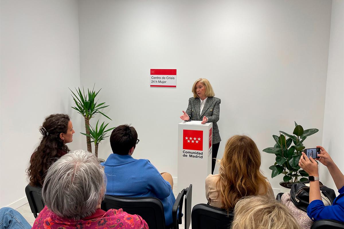 Proporciona acogida, información y asistencia psicológica, social y jurídica