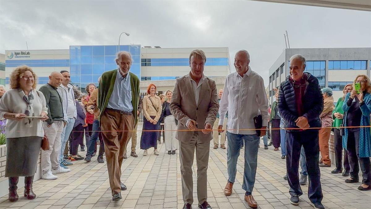 El Ayuntamiento inaugura el centro Entrescantos dirigido a personas entre 50 y 70 años