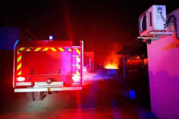 Anoche los Bomberos de Fuenlabrada tuvieron que trasladarse con tres dotaciones para sofocar el incendio