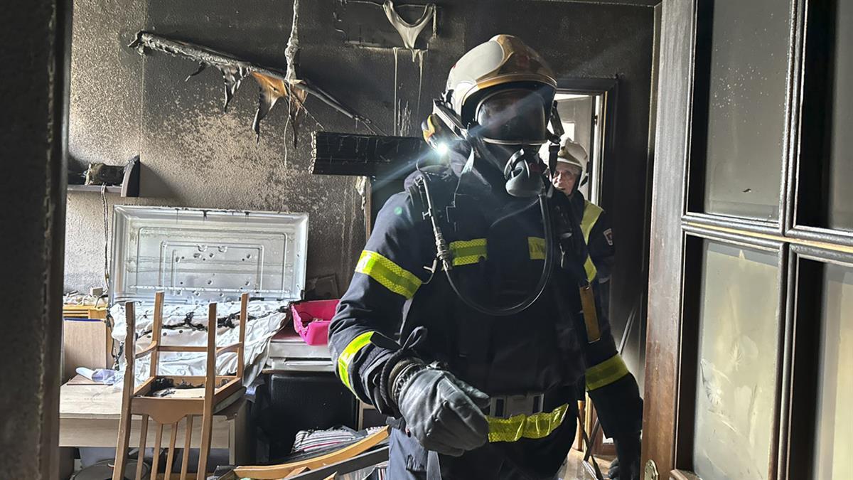 El fuego solo afectó al salón del domicilio