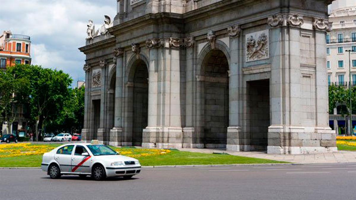 Por la modificación “encubierta” de la Ley de Transportes incluida en el nuevo Anteproyecto de Ley