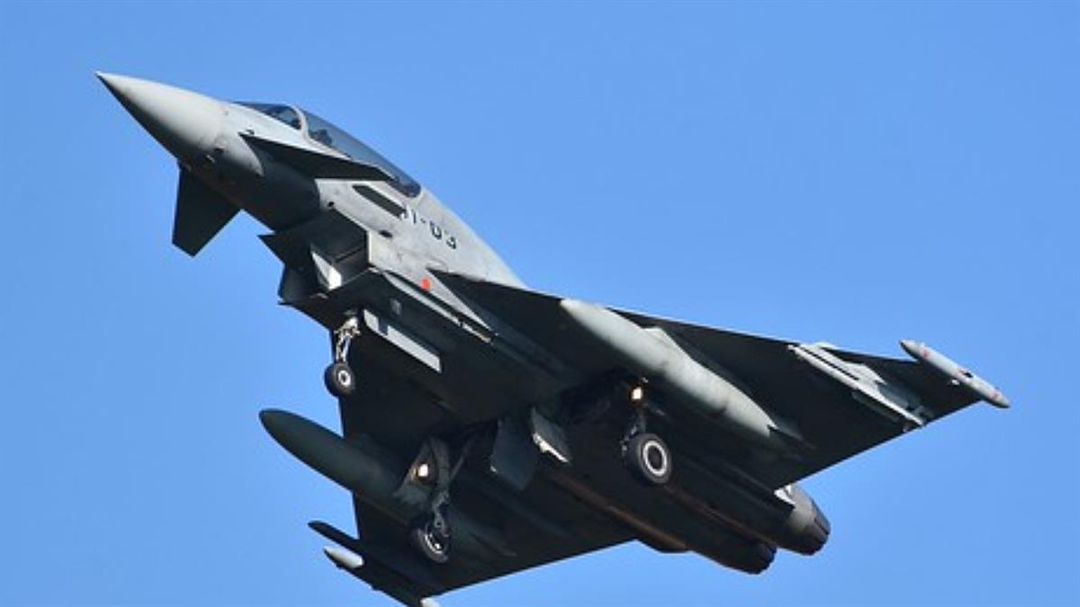 El Ayuntamiento complutense aclara que el ruido de las últimas noches proviene de unas pruebas en la Base Aérea de Torrejón