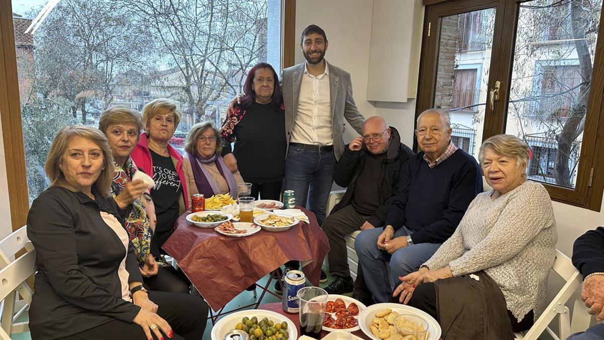 Este colectivo disfruta de Escuela, un Club de Lectura e iniciativas lúdicas