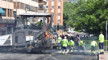 El Ayuntamiento invertirá 1,8 millones de euros en una nueva campaña que mejorará cerca de nueve kilómetros de calzadas en los seis distritos de Fuenlabrada