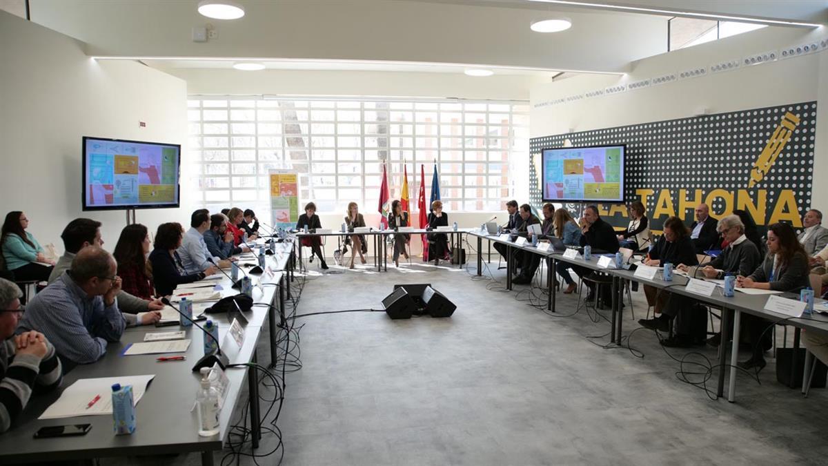 La vicealcaldesa, Begoña Villacís, ha ofrecido un balance de este programa municipal puesto en marcha en 2019 para corregir el desequilibrio territorial