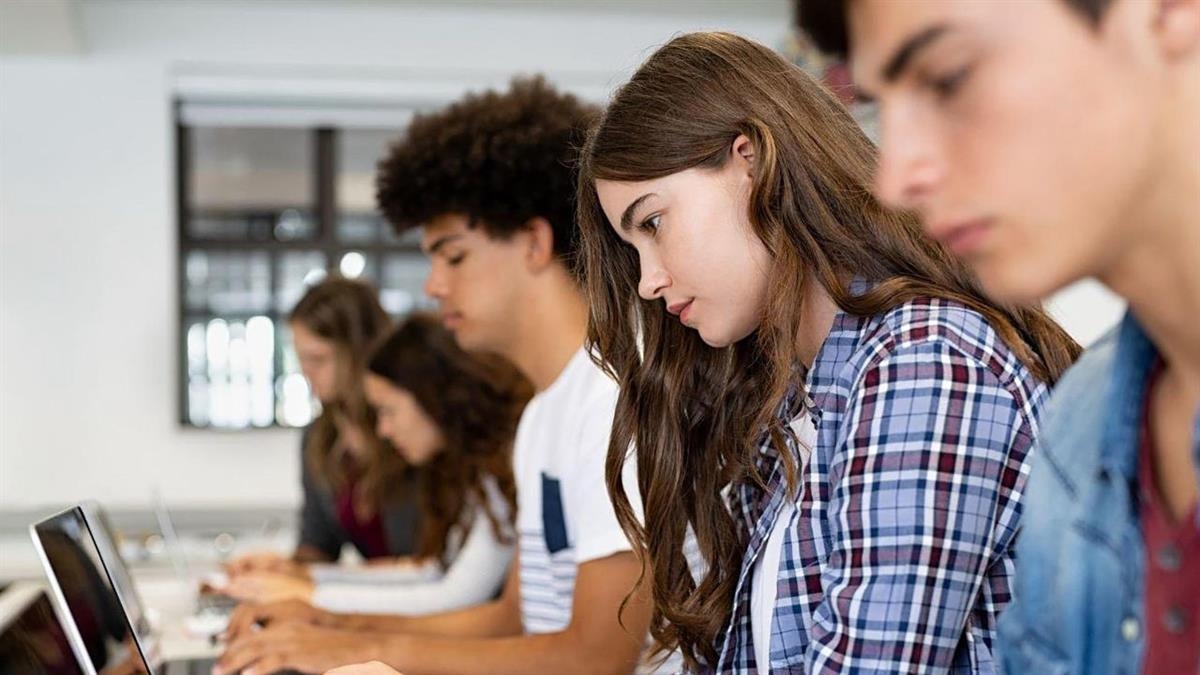 El Estado financia ya más del 64% del sistema nacional de becas y ayudas al estudio, del que se beneficiaron cerca de millón y medio de estudiantes