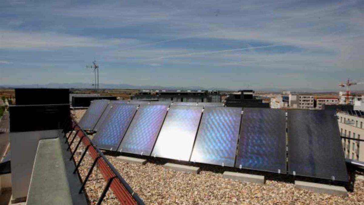En cuatro años se ha incrementado la generación de energía fotovoltaica en la ciudad un 26,3 %
