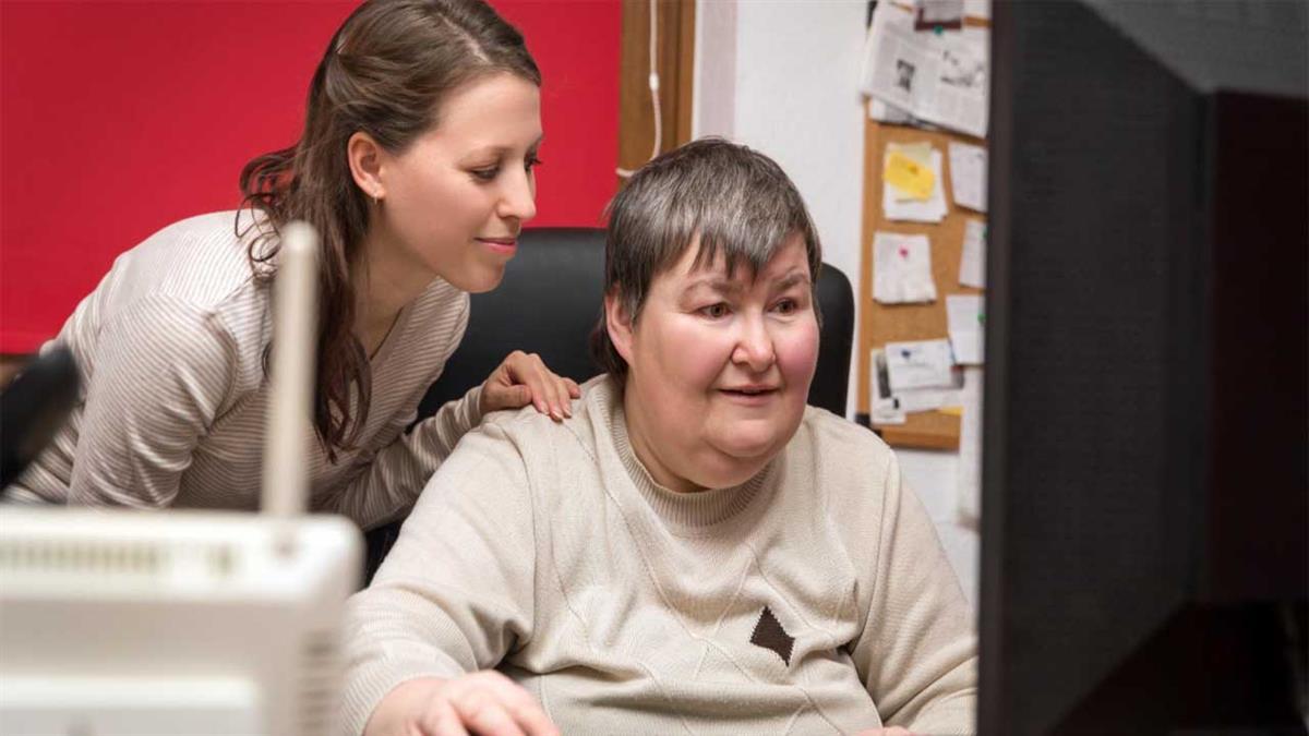 La Comunidad de Madrid avanza en el programa 'Mi casa', modelo residencial con todos los apoyos