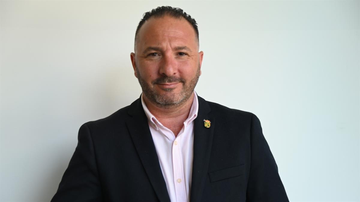 El exalcalde de Serranillos del Valle ha compartido un vídeo con sus vecinos sincerándose