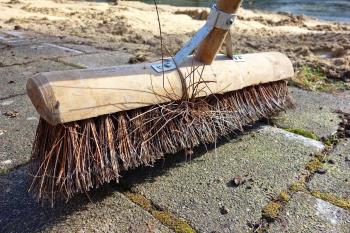 El grupo recuerda que ha habido graves incumplimientos del contrato por parte de la empresa adjudicataria