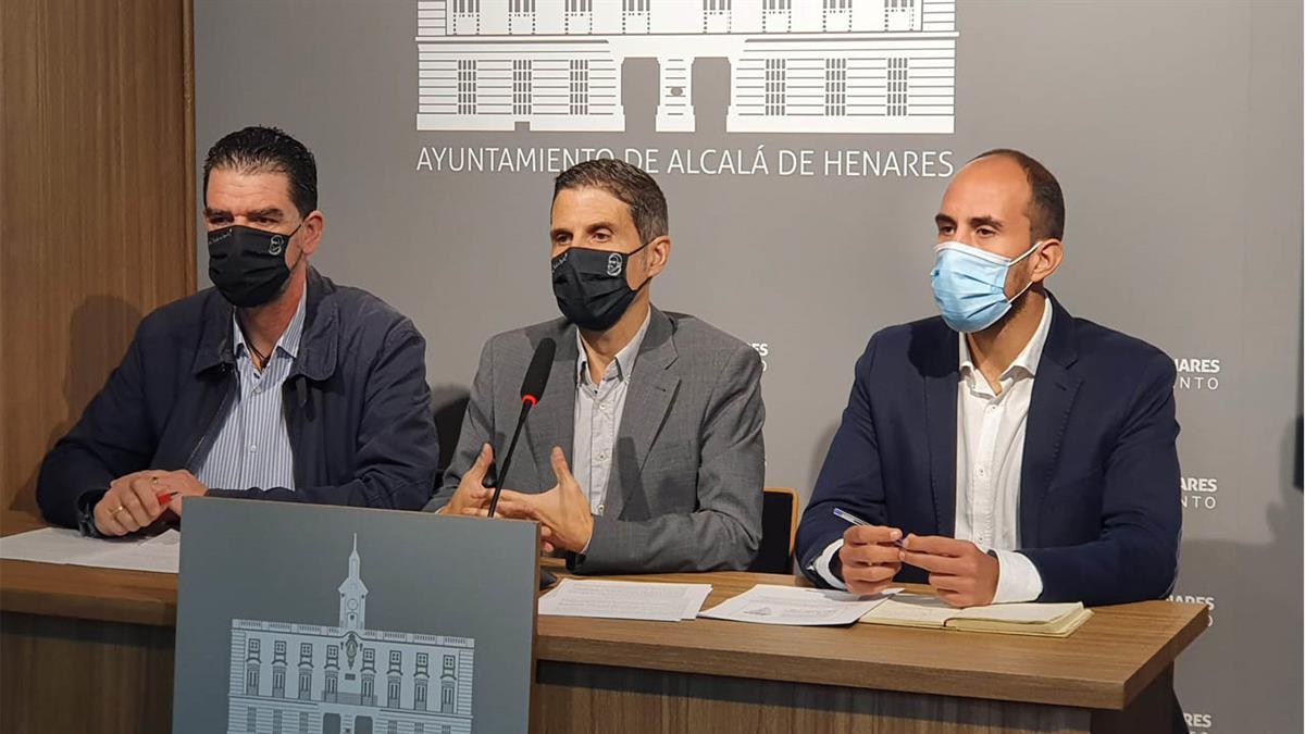 El alcalde y varios concejales han explicado el proceso de aprobación del Plan integral de Movilidad Urbana Sostenible (PIMUS) 
