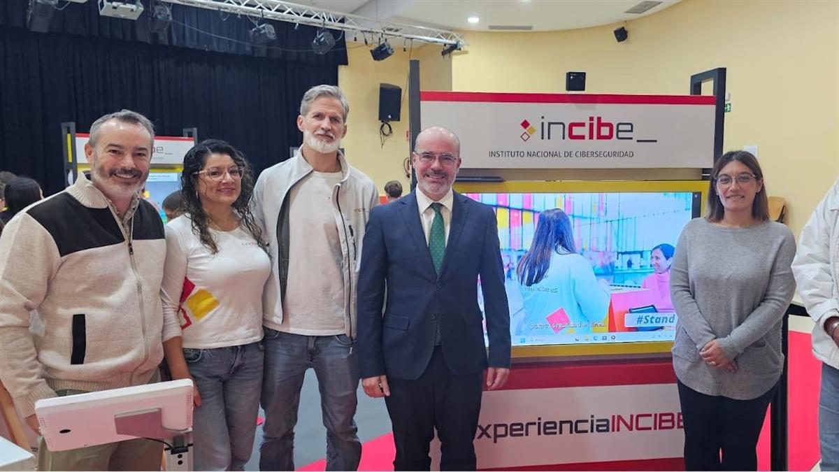 Vecinos por Humanes destaca que el encuentro fue muy positivo para los vecinos 