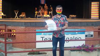 El activista lleva 25 años de plena dedicación al Orgullo
