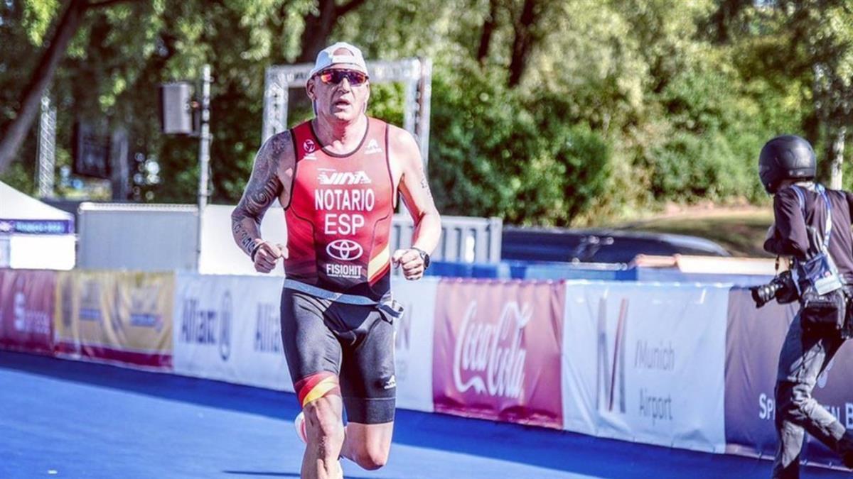 El torrejonero acaba en el top30 en el Campeonato de Europa de triatlón