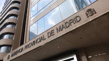 El hombre asestó tres puñaladas a su mujer causándole la muerte