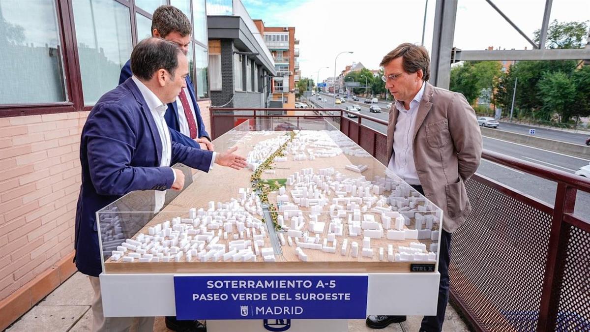 El alcalde de Madrid aclara que “los plazos de la obra de la A-5 están funcionando bien”