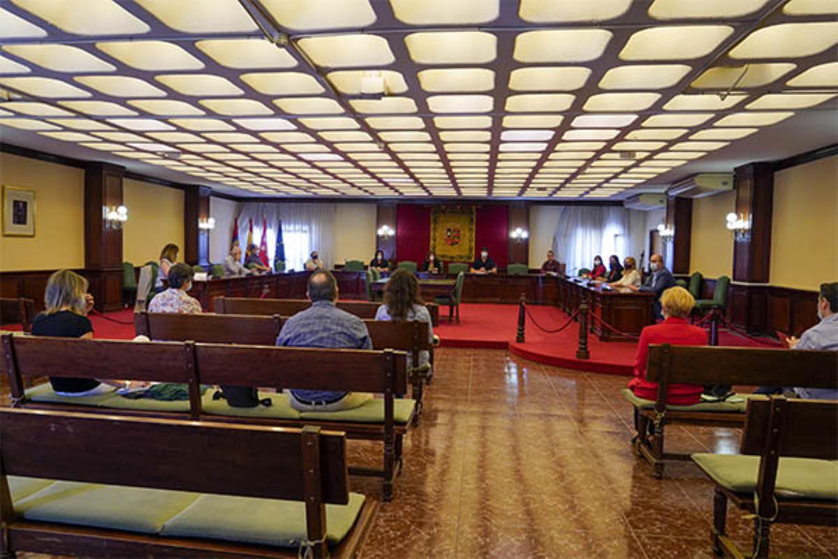 El propósito es buscar medidas antes de la llegada del fin del Estado de Alarma