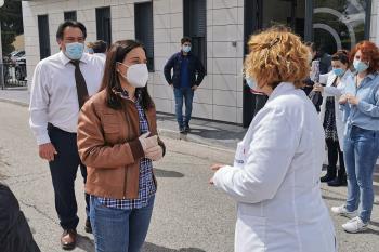 Sara Hernández propone crear una comisión de trabajo para organizar estos actos con la presencia de un representante de cada grupo municipal